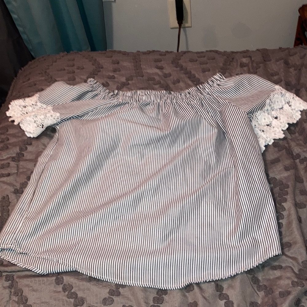 shoulder tops.